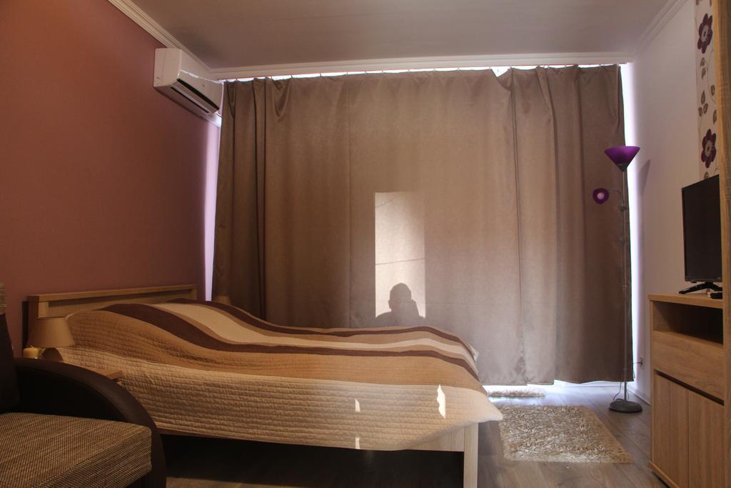 Verona Apartman Szeged Esterno foto