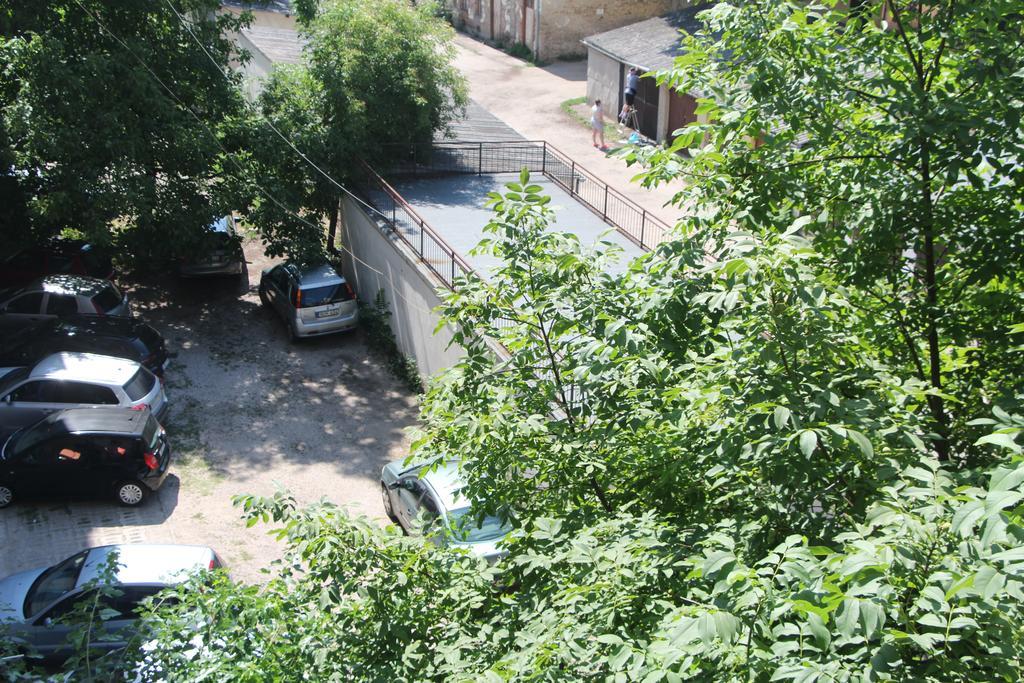 Verona Apartman Szeged Esterno foto