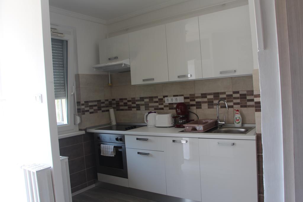Verona Apartman Szeged Esterno foto