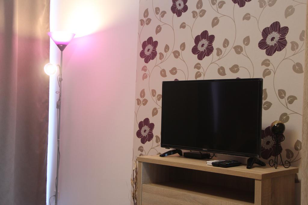 Verona Apartman Szeged Esterno foto