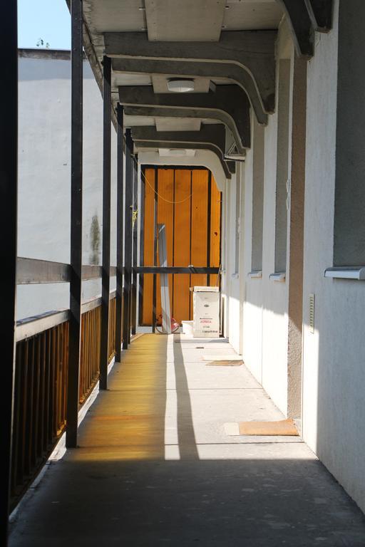 Verona Apartman Szeged Esterno foto
