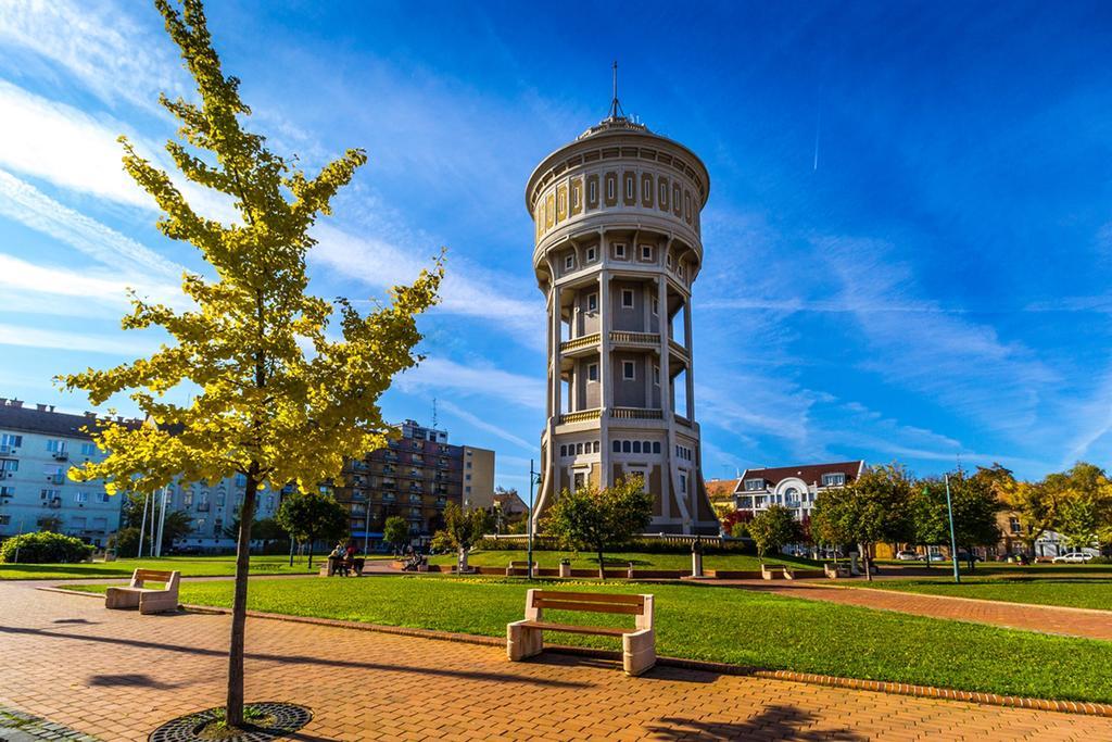 Verona Apartman Szeged Esterno foto